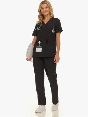 Nautica Women's Scrub Set, 9-Pocket Breathable & Stretchy Pants & Tops size 5X